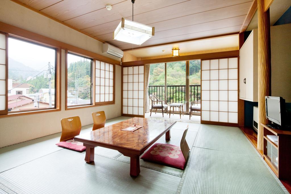 Ayameya Ryokan Nakanojo Habitación foto